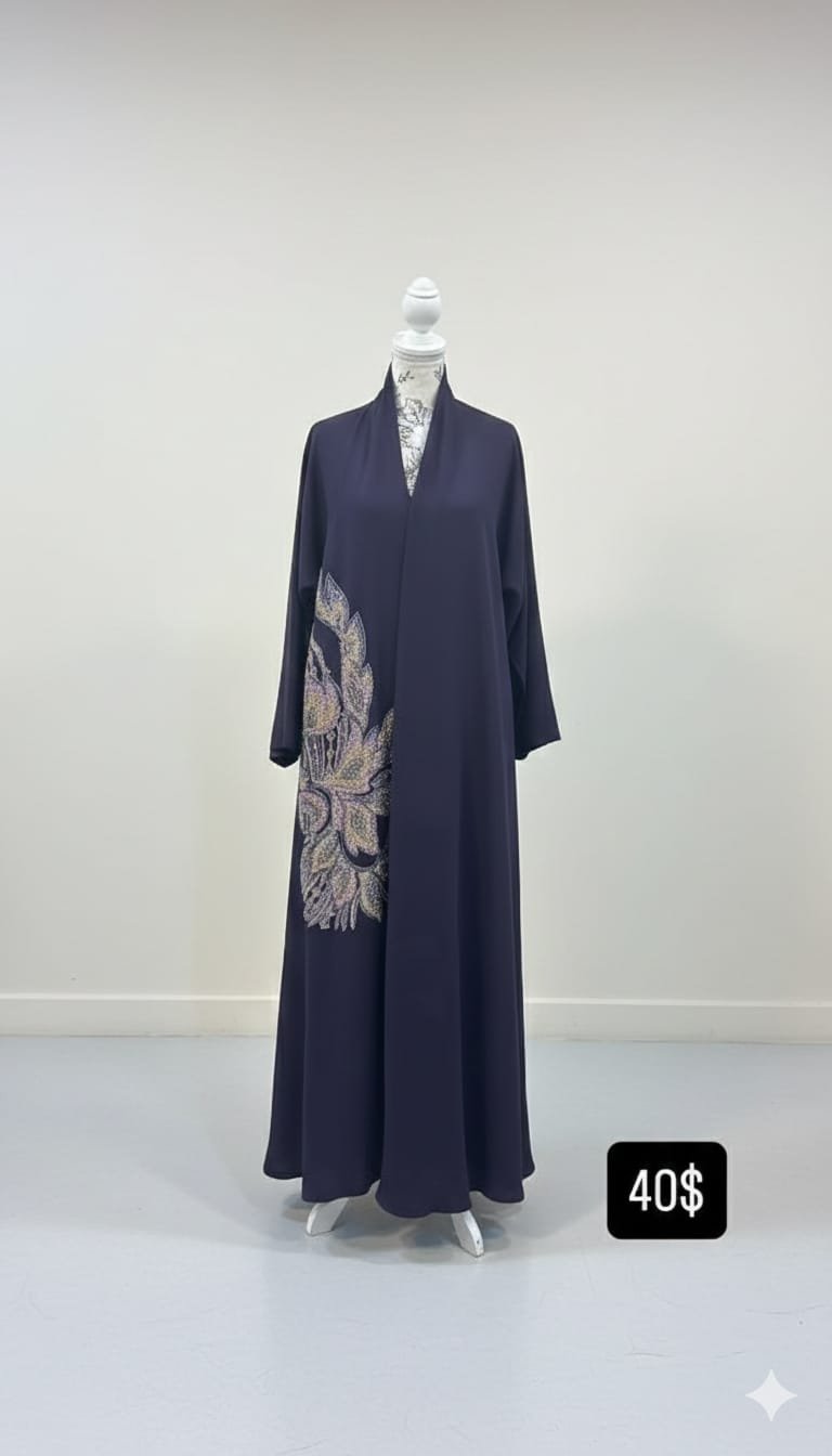 عباءة سوداء أنيقة بتطريز زهري - الصورة 2